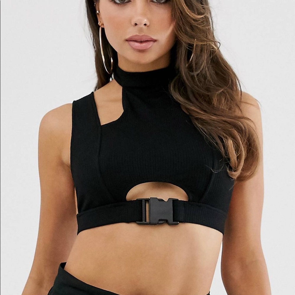 Black crop top